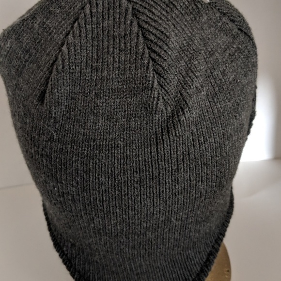 Carhartt Beanie Winter Cap Ear Flaps Hat Gray Knit - Picture 6 of 8